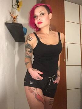 Foto publica de Suicide-Girl