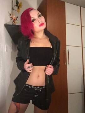 Foto publica de Suicide-Girl